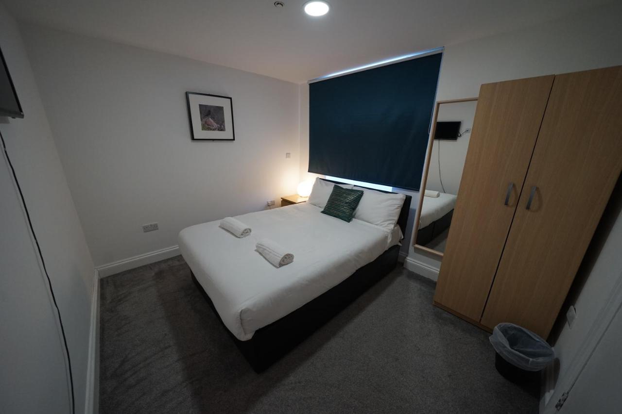 The Bank Hotel Barking  Bagian luar foto