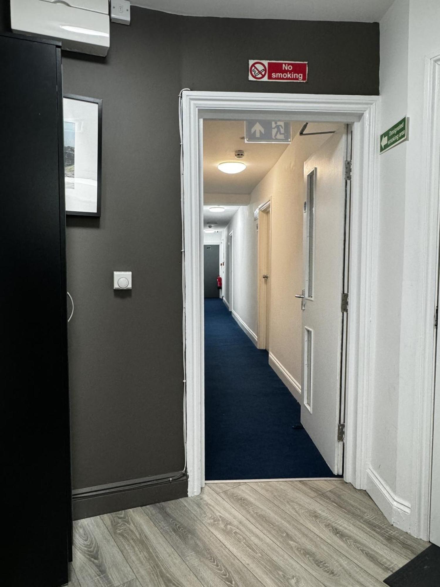 The Bank Hotel Barking  Bagian luar foto