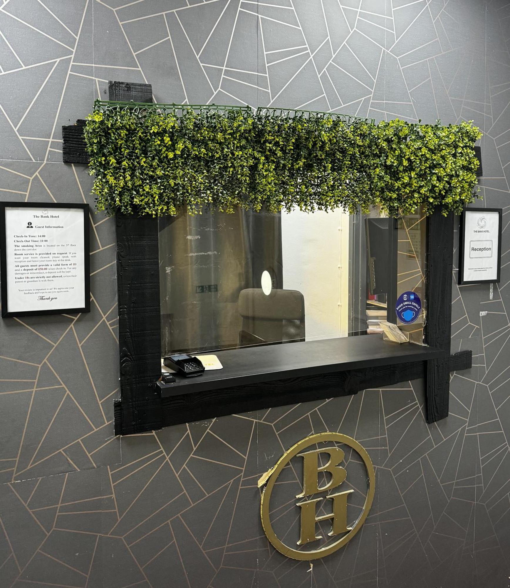 The Bank Hotel Barking  Bagian luar foto