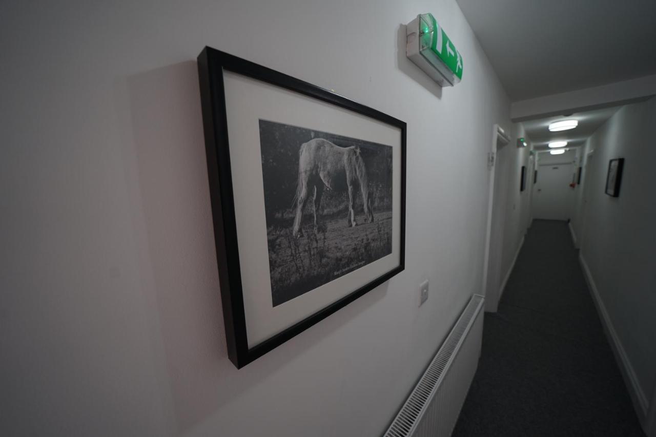 The Bank Hotel Barking  Bagian luar foto